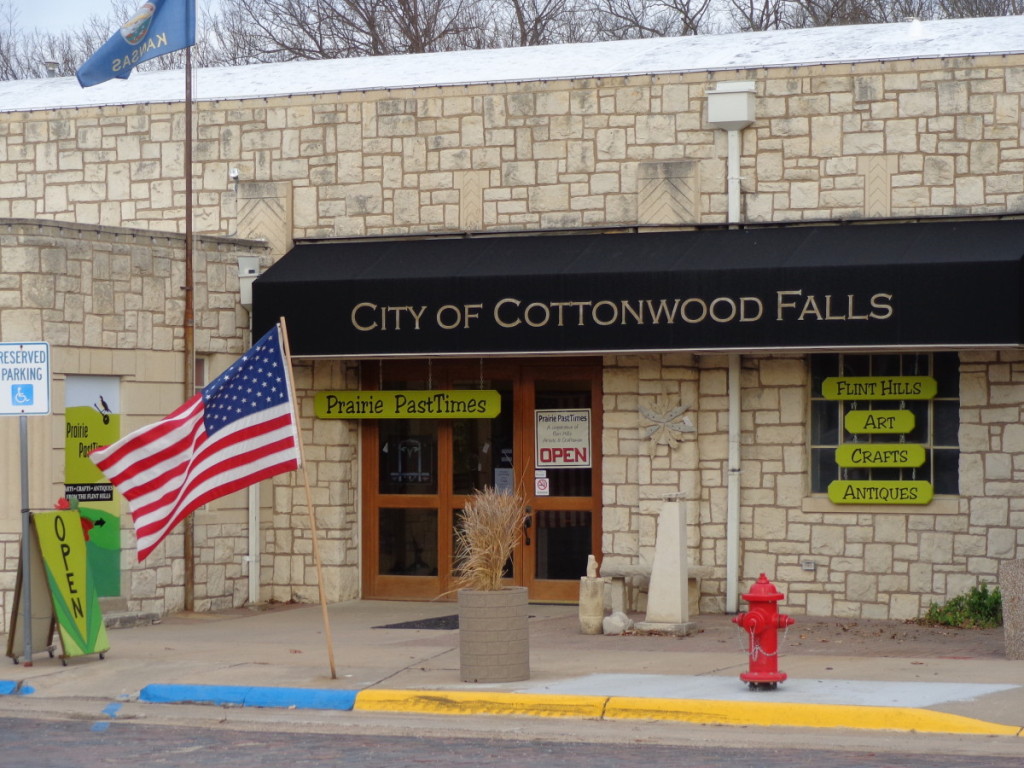Shopping City of Cottonwood Falls Kansas