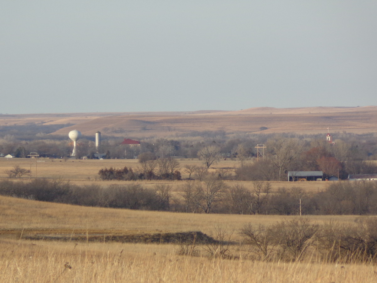 Flint Hills of Kansas Shopping, Dining, & Accommodations